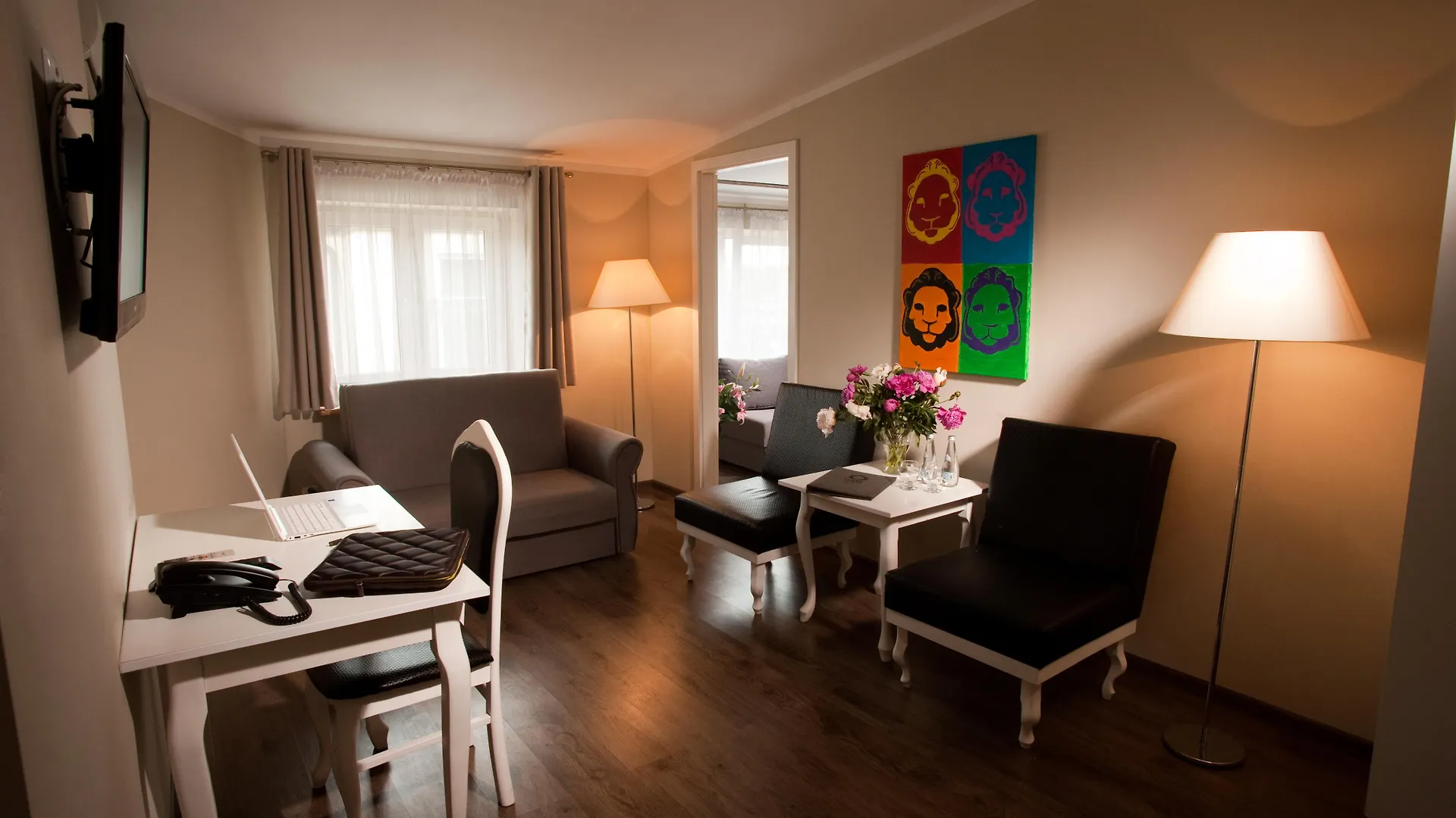 Leone Aparthotel Krasków