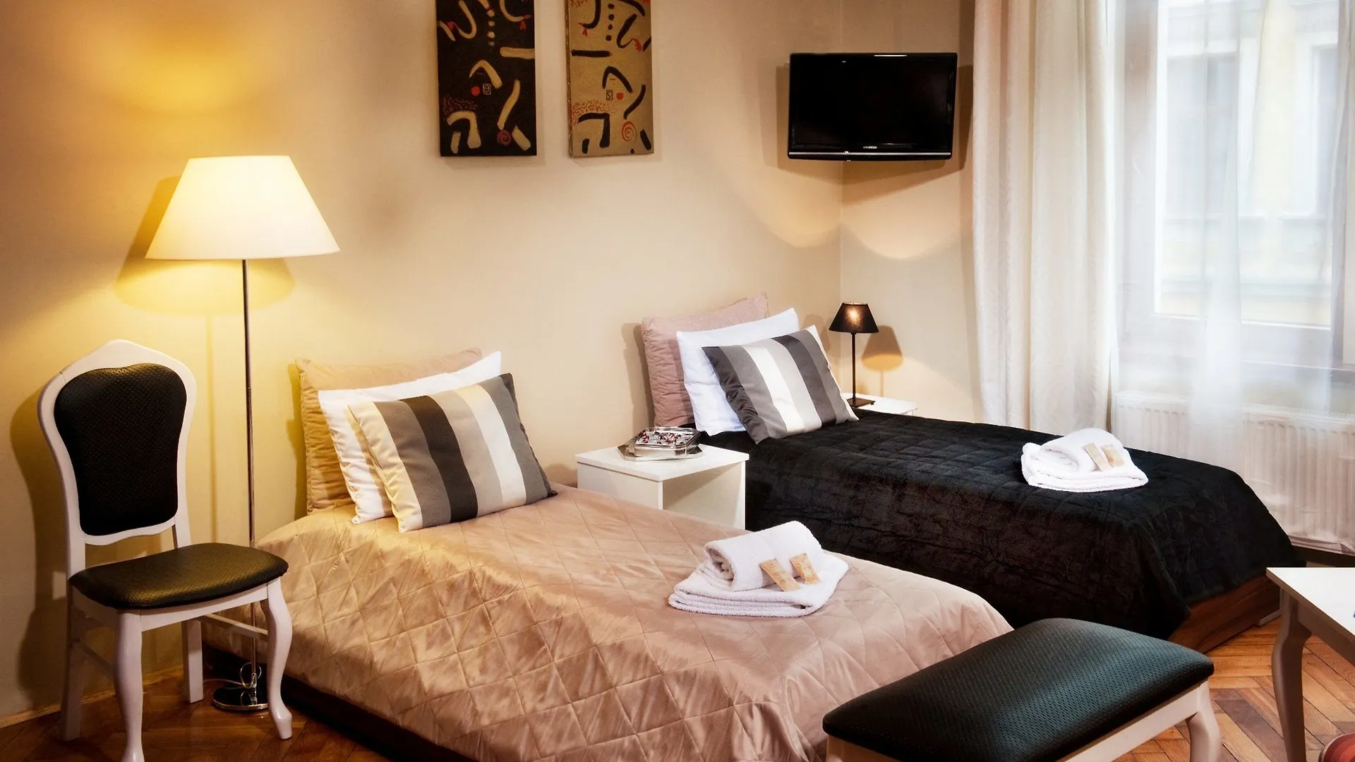 Leone Aparthotel Krasków