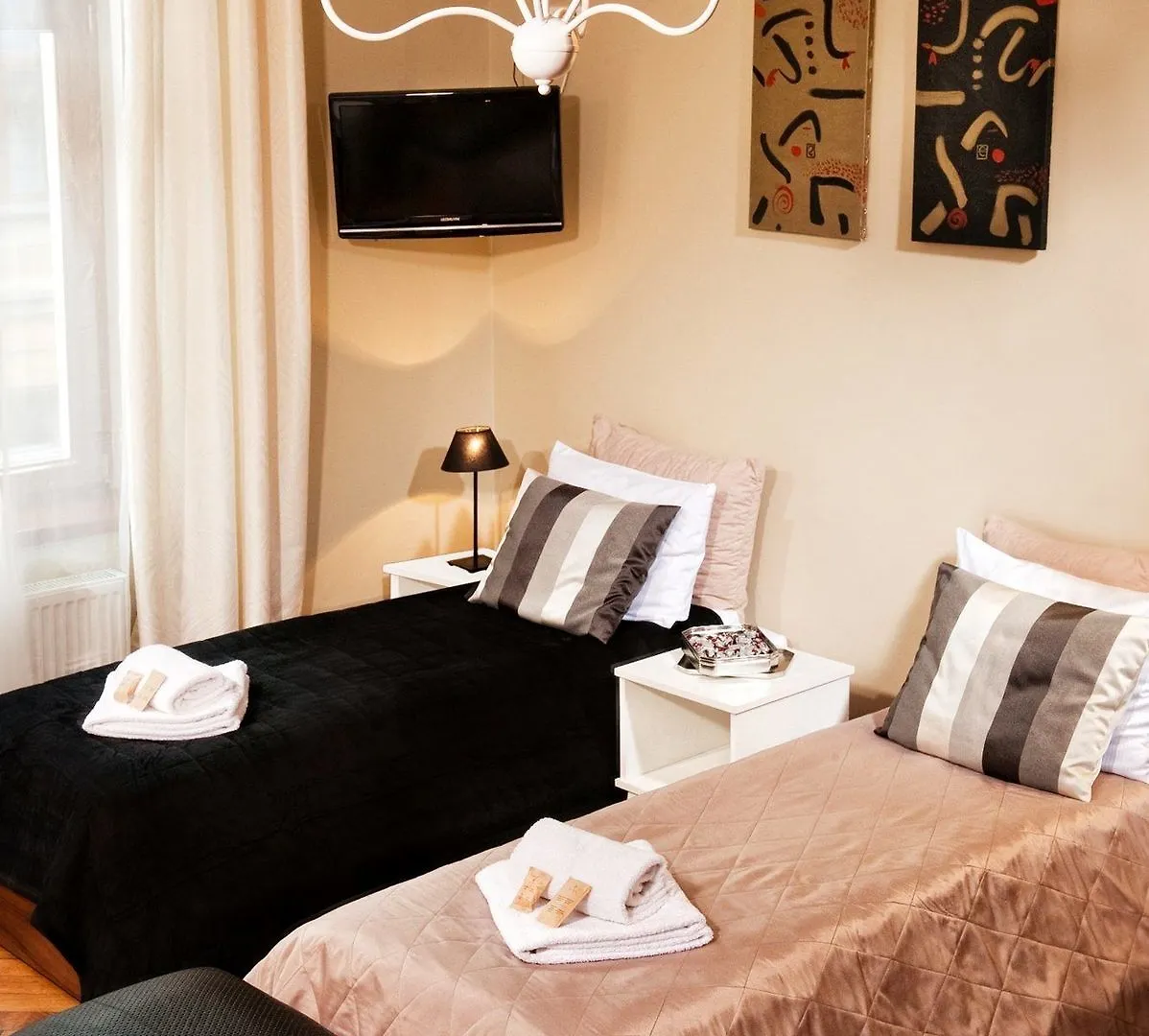 Leone Aparthotel Krasków