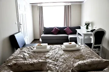 Leone Aparthotel Krasków