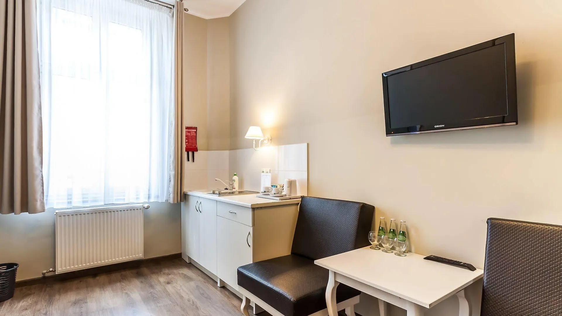 Leone Aparthotel Krasków